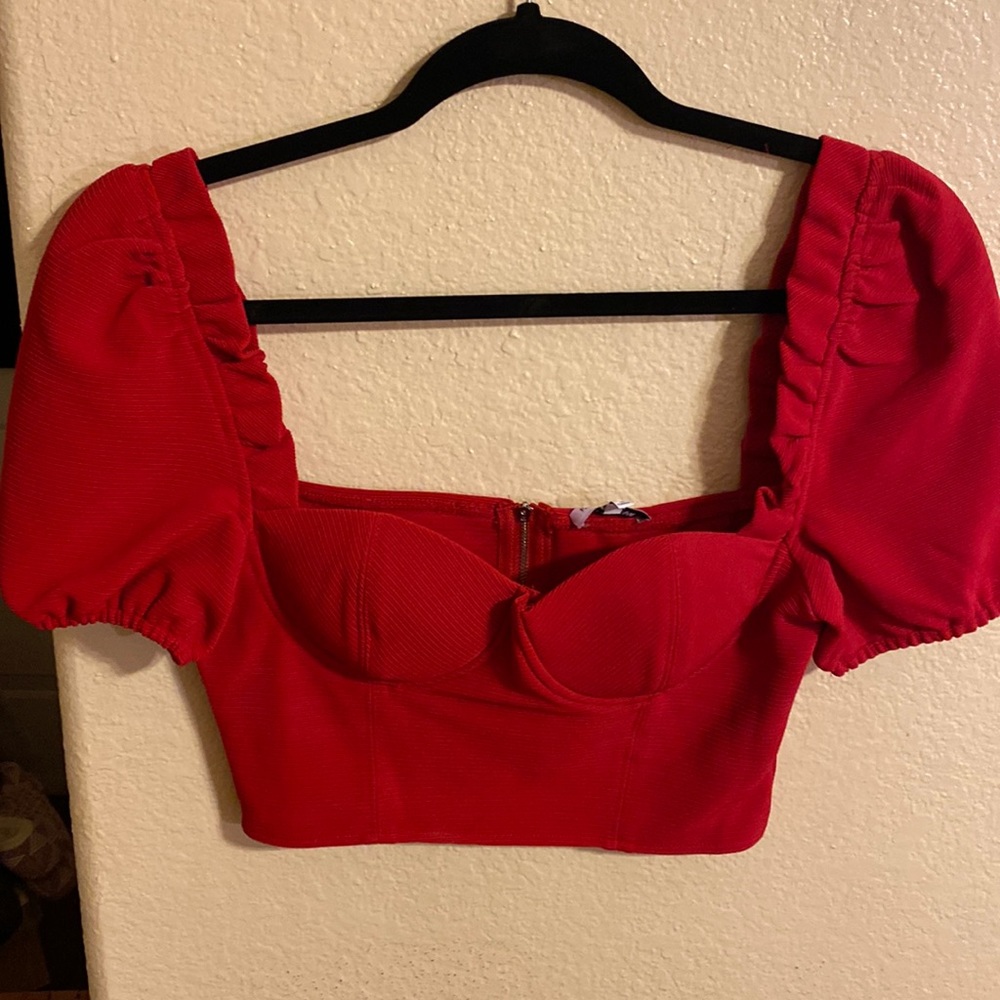 Fashion nova crop top